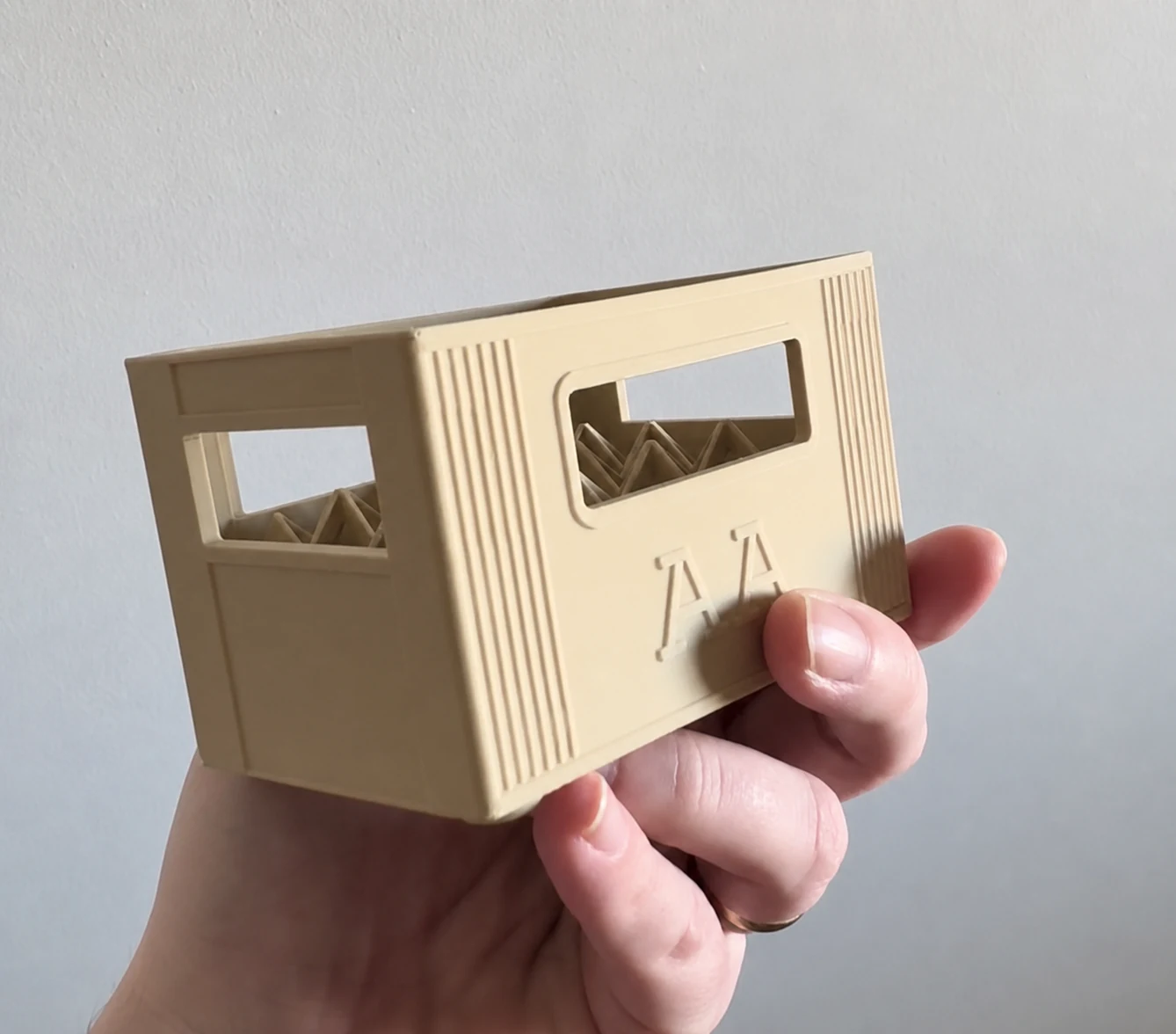 Cajas apilables para pilas y baterías