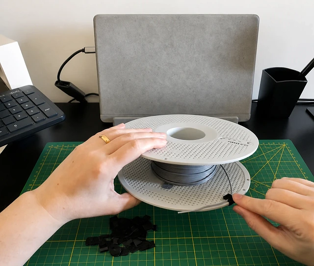 Clips para sujetar el filamento